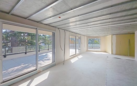 CHAMALIERES – Dernier étage, résidence de standing, T5 avec avec terrasse 125 m2 et garage