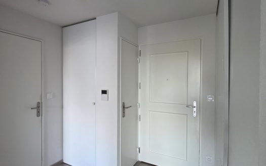 EXCLUSIVITE – Proximité Cézeaux, T2 récent avec balcon 11,4 m2 et garage fermé