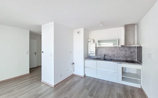 EXCLUSIVITE – Proximité Cézeaux, T2 récent avec balcon 11,4 m2 et garage fermé