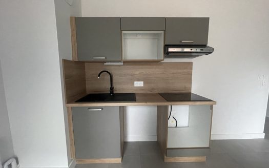 T2 n402 Les Fabriks de Mai