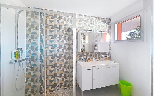 CLERMONT-FD SUD – Appartement sur le toit, 5 pièces, 156 m2 avec terrasse 266 m2 et double garage