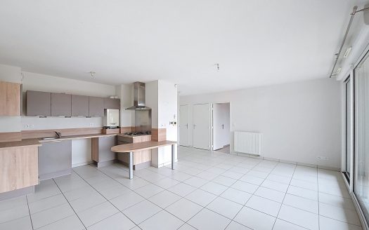 CLERMONT-FD SUD – Type 3 récent, 70 m2 avec balcon 15 m2 et garage fermé