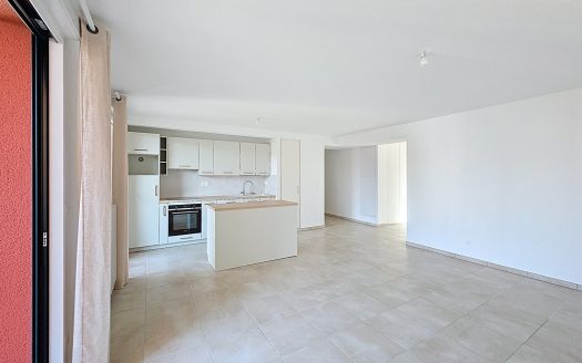 CLERMONT-FD SUD – T3 neuf traversant EST / OUEST en étage élevé, avec balcon et garage fermé