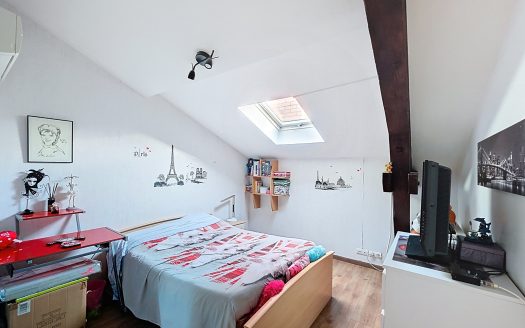 CLERMONT-FD – Léon Blum, dernier étage mansardé, T4 de 89,81 m2avec terrasse et cave
