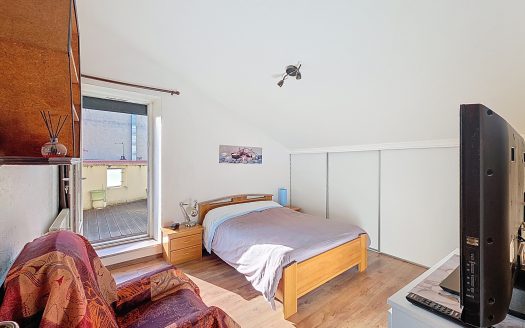 CLERMONT-FD – Léon Blum, dernier étage mansardé, T4 de 89,81 m2avec terrasse et cave