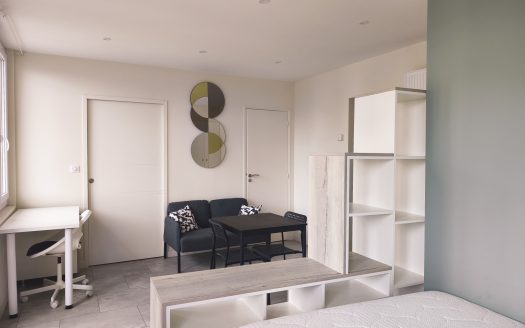 Studio meublé n5 – Avenue des Paulines