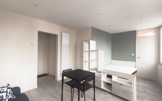 Studio meublé n5 – Avenue des Paulines