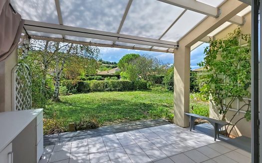 LES MARTRES DE VEYRE – Maison d’architecte 168 m2 sur terrain de 1043 m2
