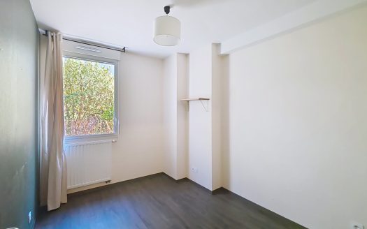 EXCLUSIVITE – Cézeaux, Superbe T3 récent avec terrasse et garage