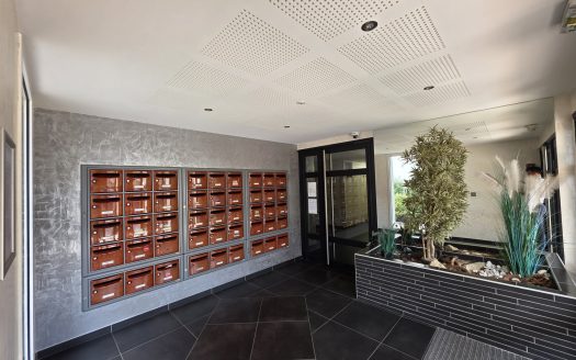EXCLUSIVITE – Cézeaux, Superbe T3 récent avec terrasse et garage